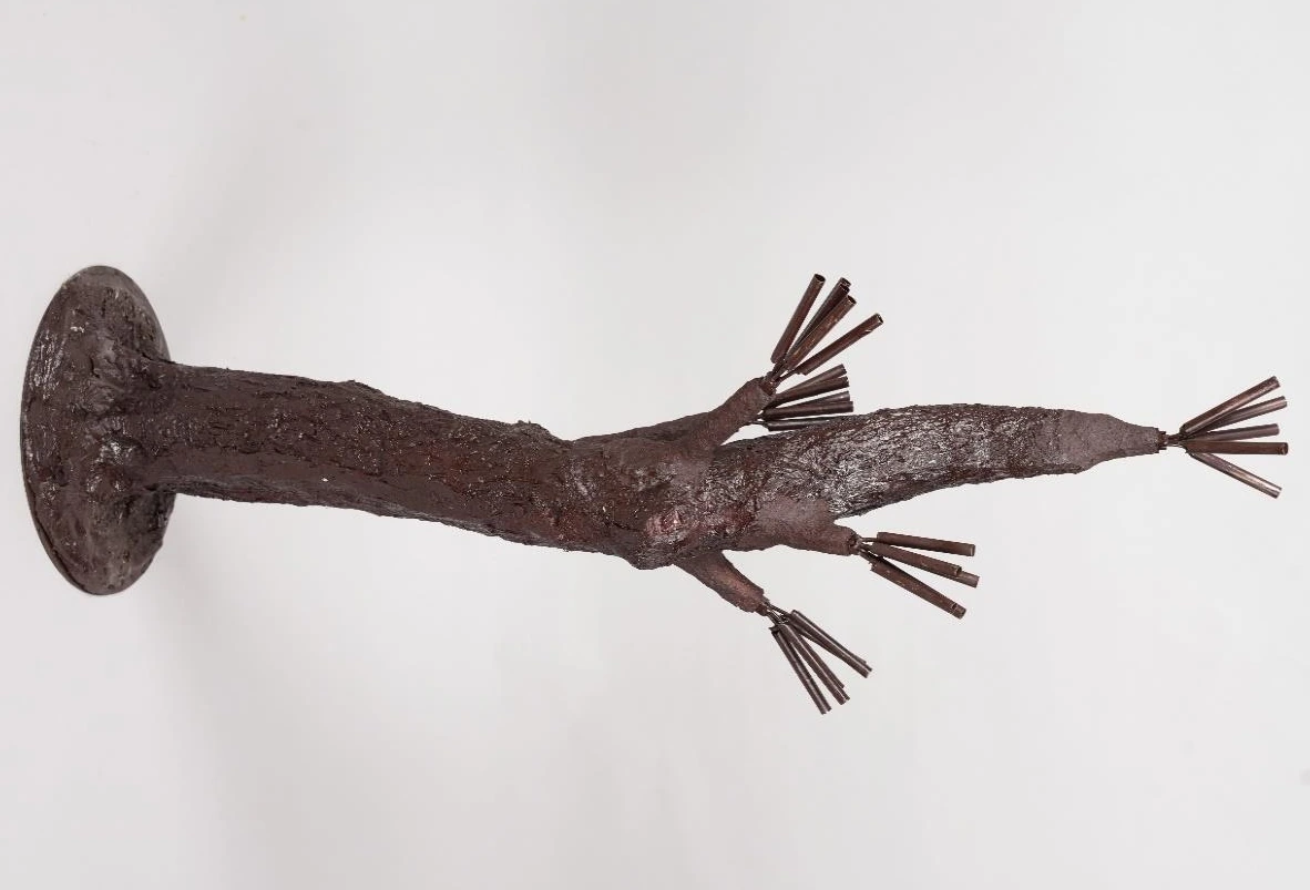 Empty Tree L Shape With Iron Branch Size : 90cm